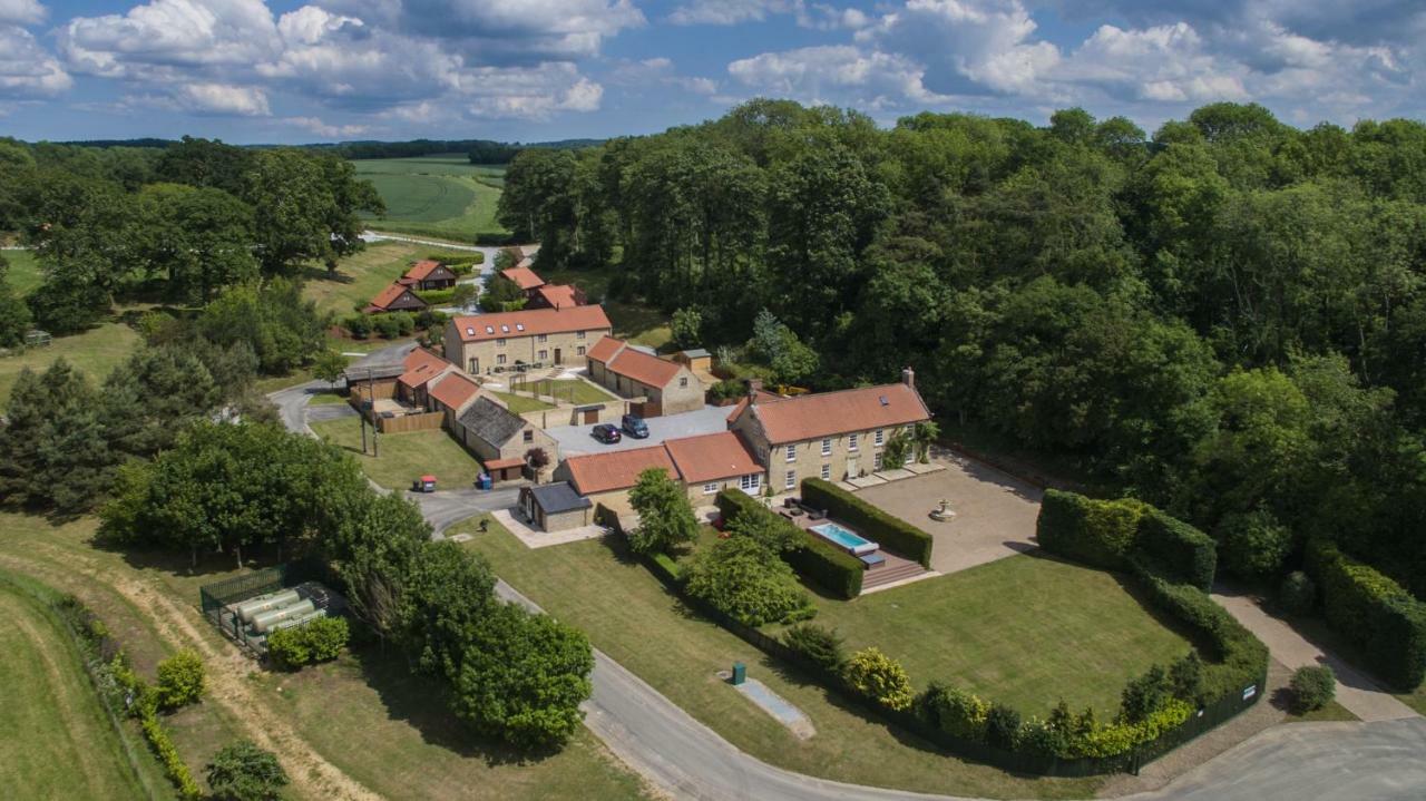 High Oaks Grange - Cottages Pickering Esterno foto